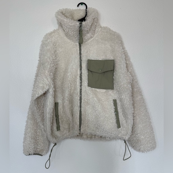Abercrombie & Fitch White w/Green Fuzzy Winter Jacket | Size L - Picture 2 of 9